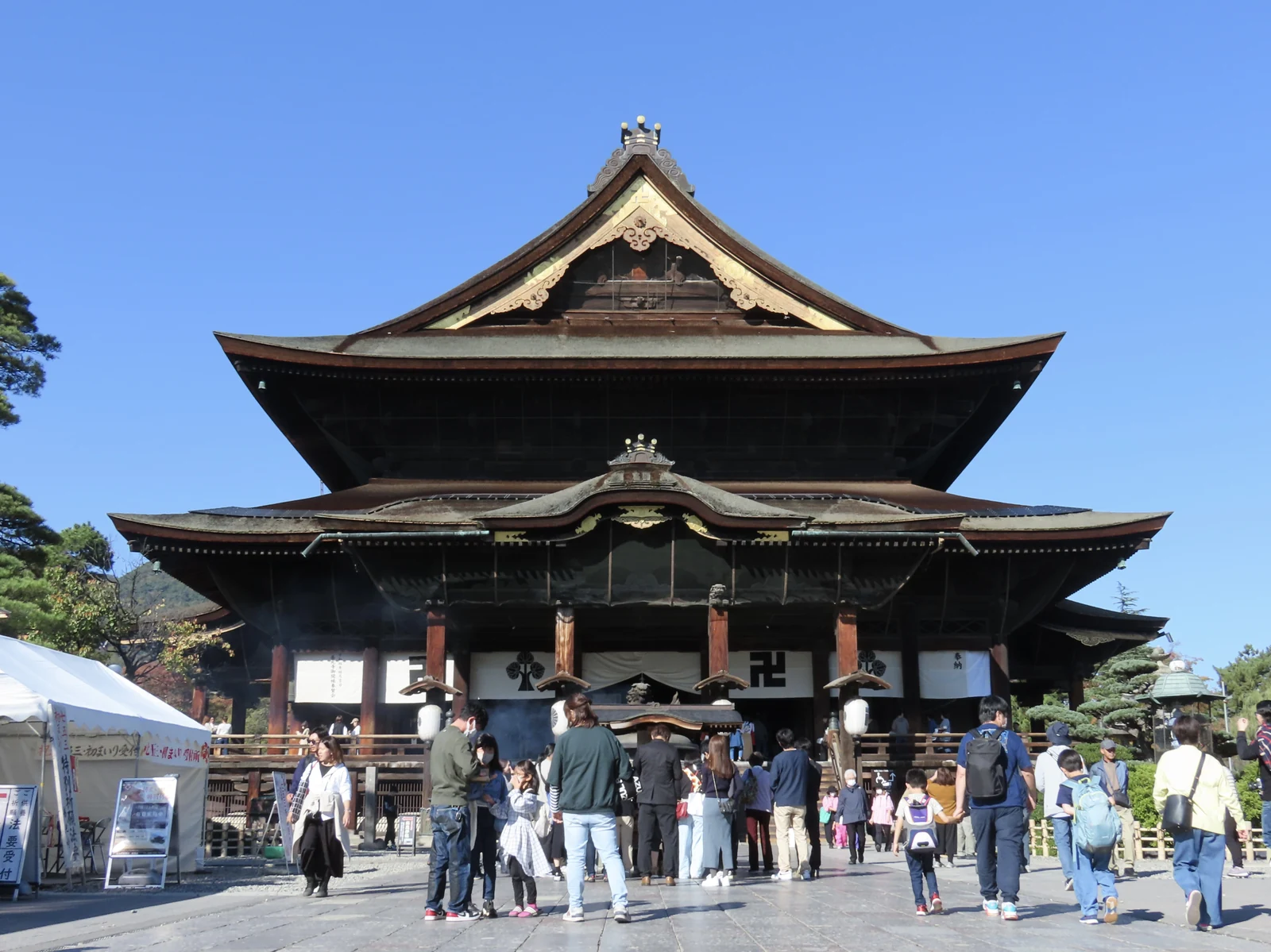 長野善光寺本堂，拍攝於2024年11月